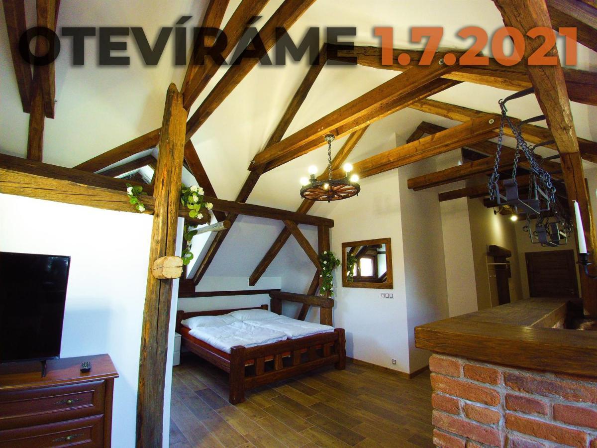 Apartmanovy Dum 13 Podkrovi 1 Apartment *