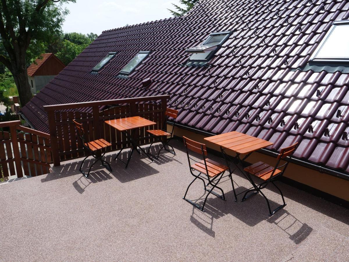 Apartment Apartmanovy Dum 13 Podkrovi 1 *